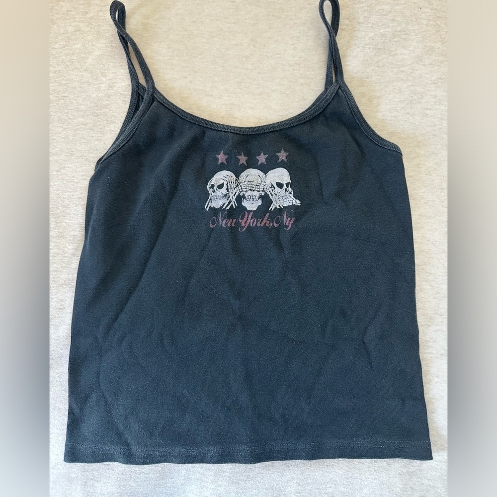 Brandy Melville skull baby tank 🖤